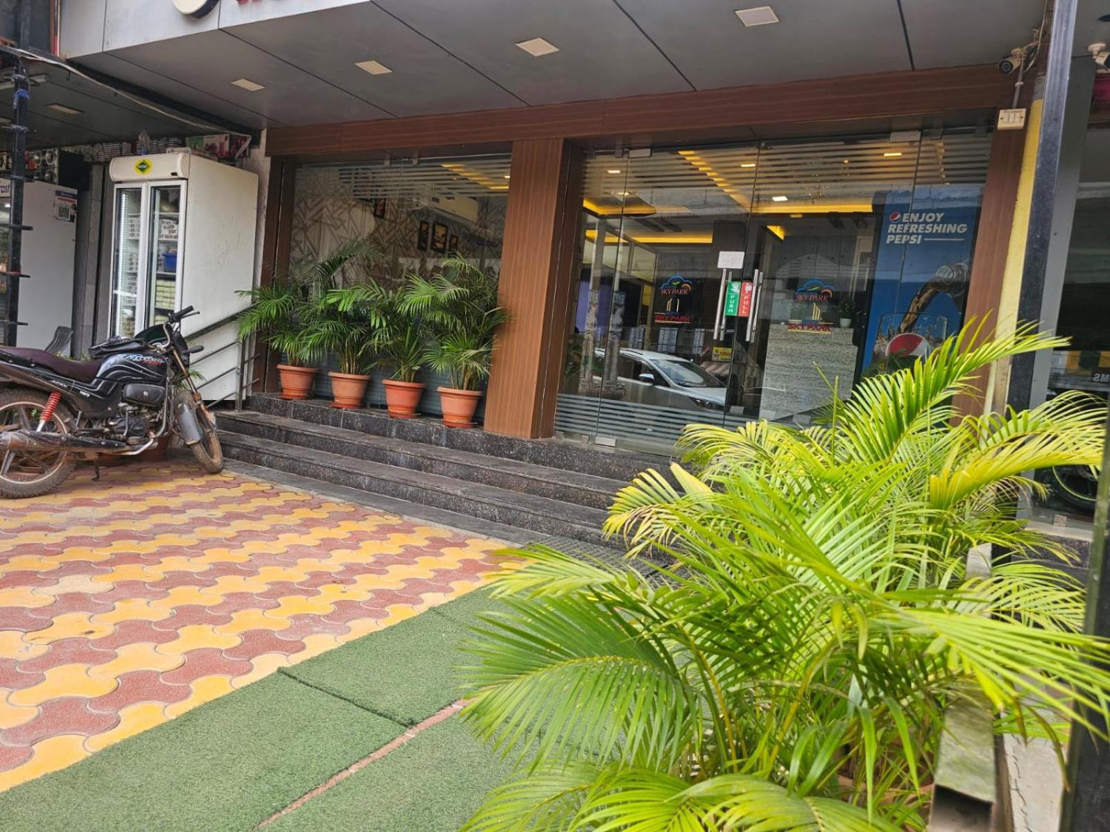 Hotel Sky Park Shamshabad Exterior photo