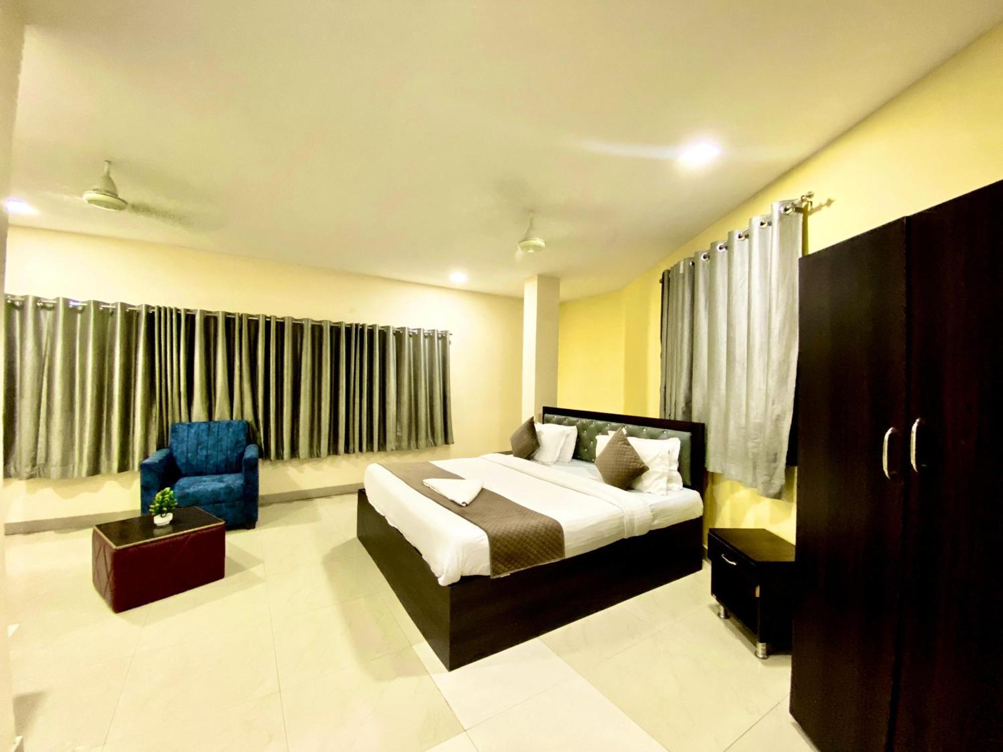 Hotel Sky Park Shamshabad Exterior photo