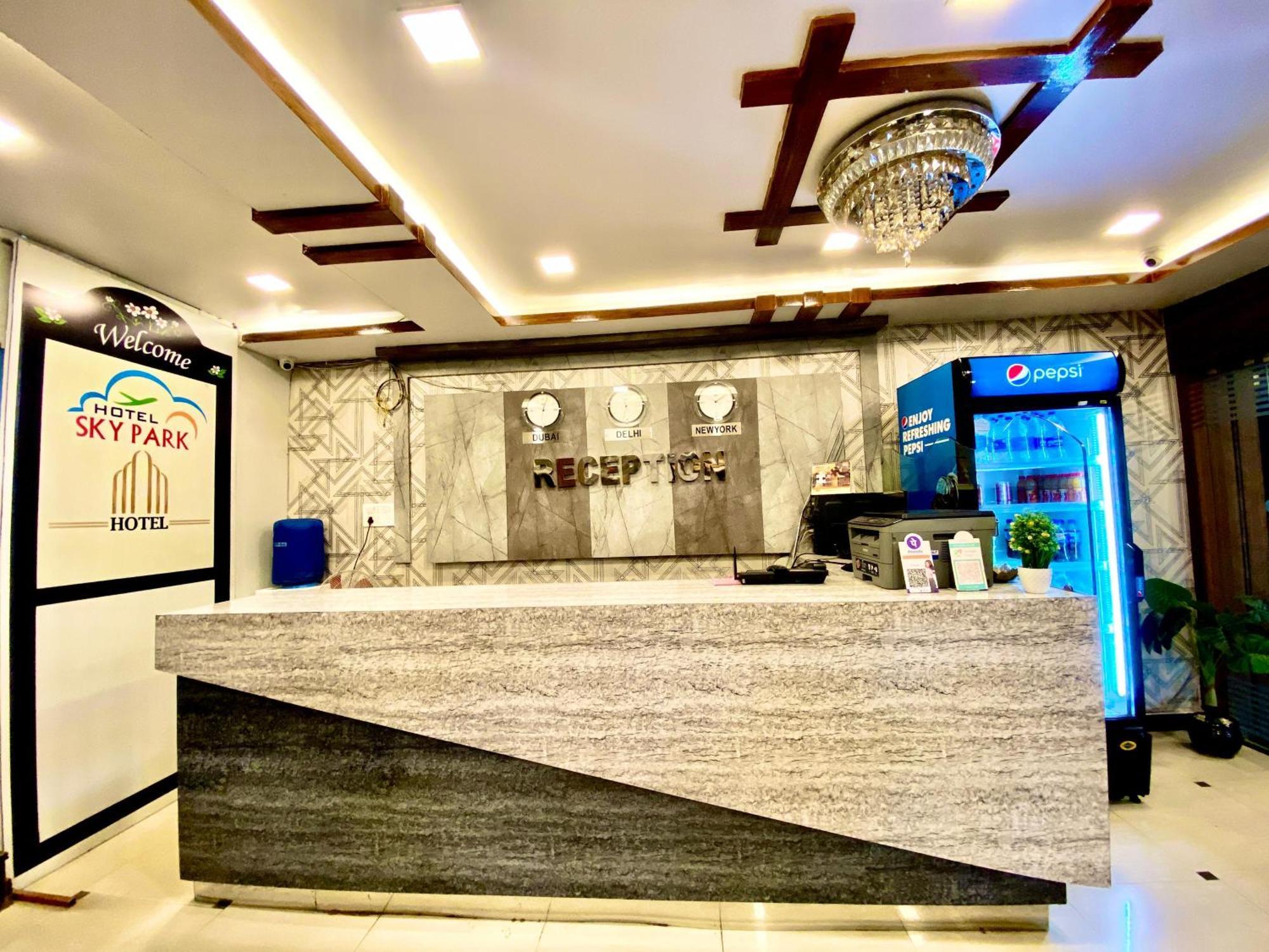 Hotel Sky Park Shamshabad Exterior photo