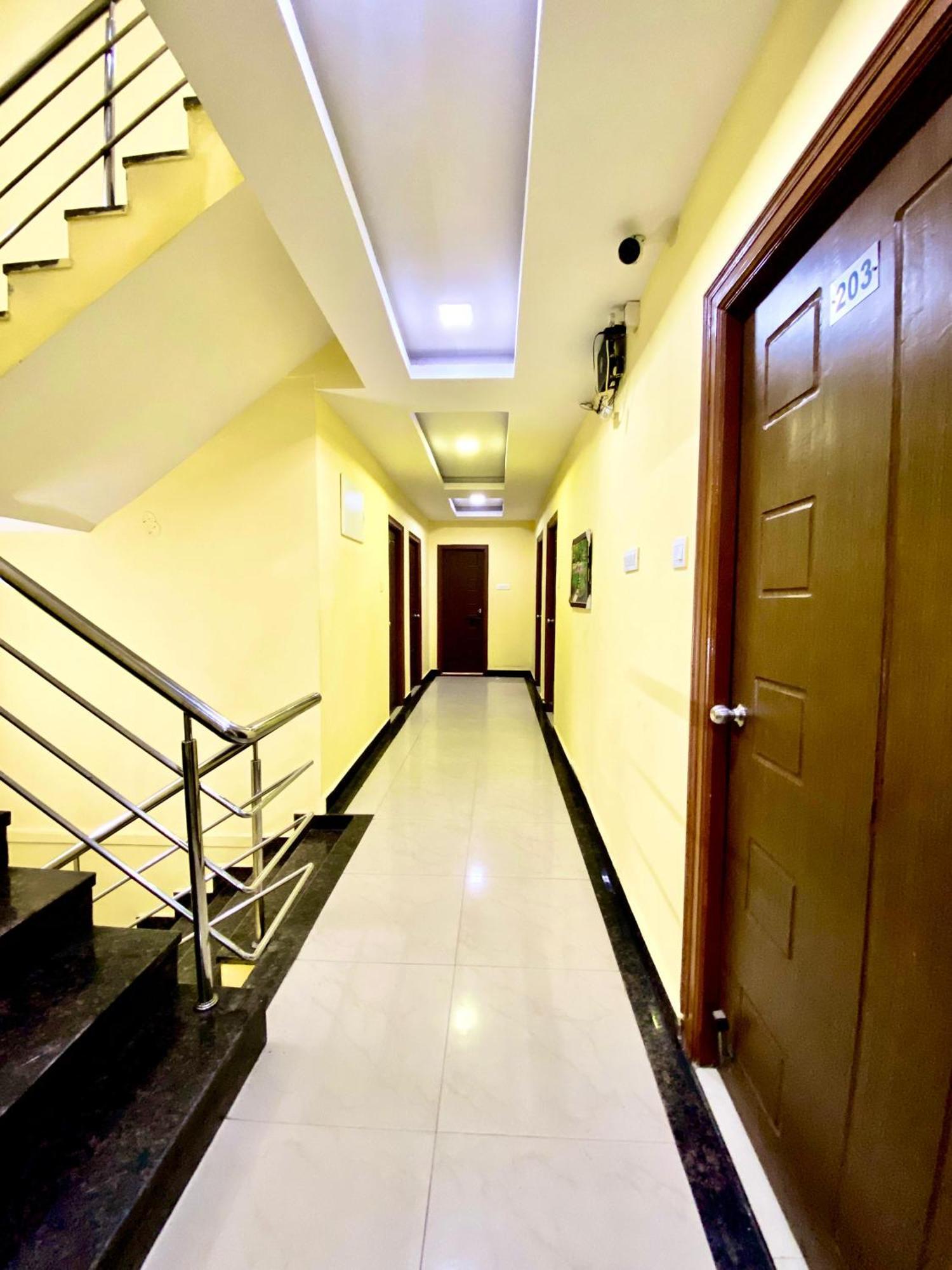 Hotel Sky Park Shamshabad Exterior photo